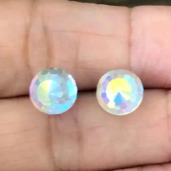 Kaleidoscope Iridescent Disco Ball Shimmer 8mm Stud Earrings NWT - Picture 2 of 4